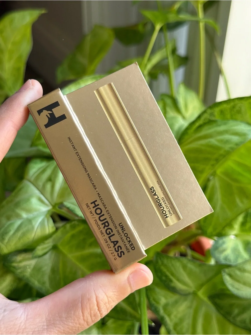 Hourglass Unlocked Instant Extensions Defining & Lengthening Tubing Mascara